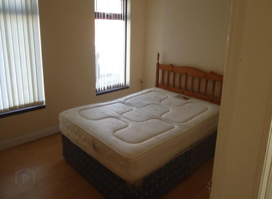 10 Oakman Street, Belfast, BT12 7BP