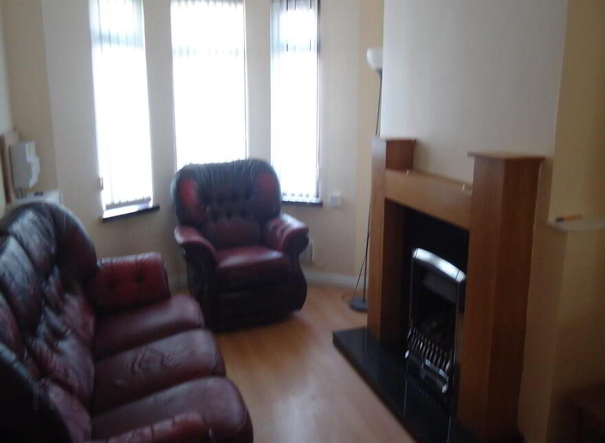 10 Oakman Street, Belfast, BT12 7BP