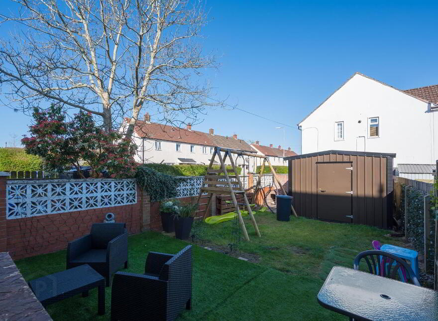 144 Benmore Drive, Belfast, BT10 0EJ