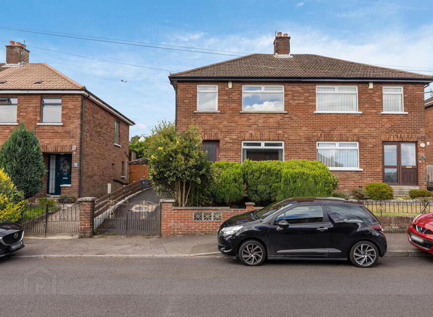 10 Orangefield Grove, Belfast, BT5 6DA photo