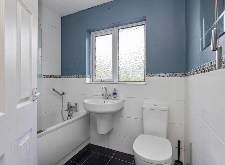 10 Orangefield Grove, Belfast, BT5 6DA