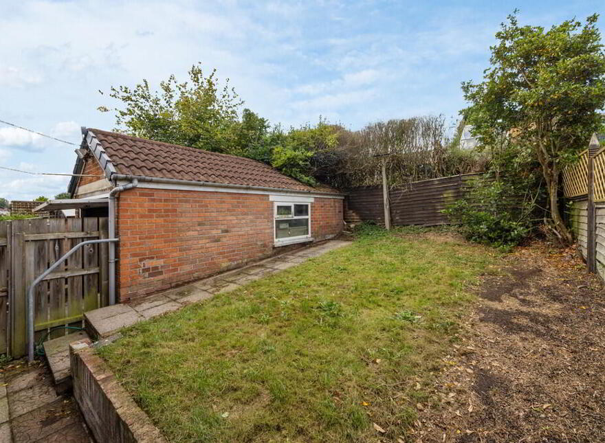 10 Orangefield Grove, Belfast, BT5 6DA