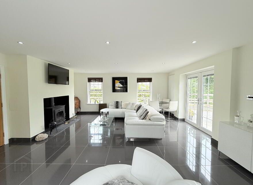 5 Corbally Road, Aldergrove, Crumlin, BT29 4EB