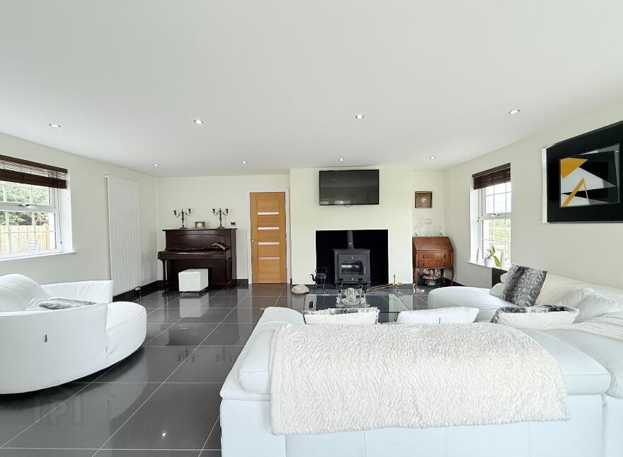 5 Corbally Road, Aldergrove, Crumlin, BT29 4EB