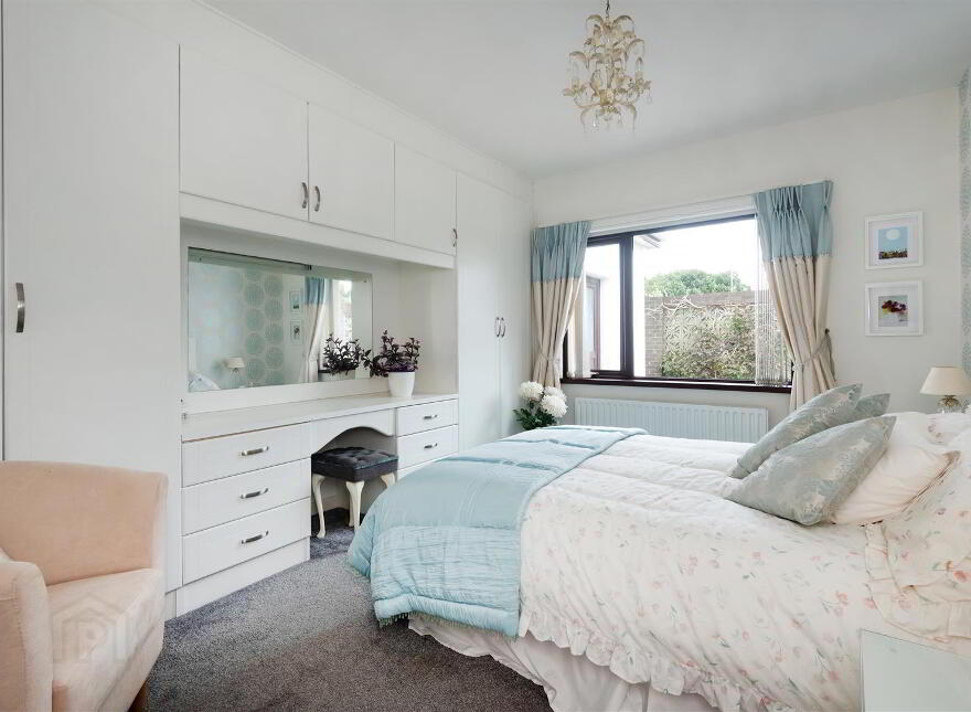 18 Dunnwood Park, L'Derry, BT47 2NN