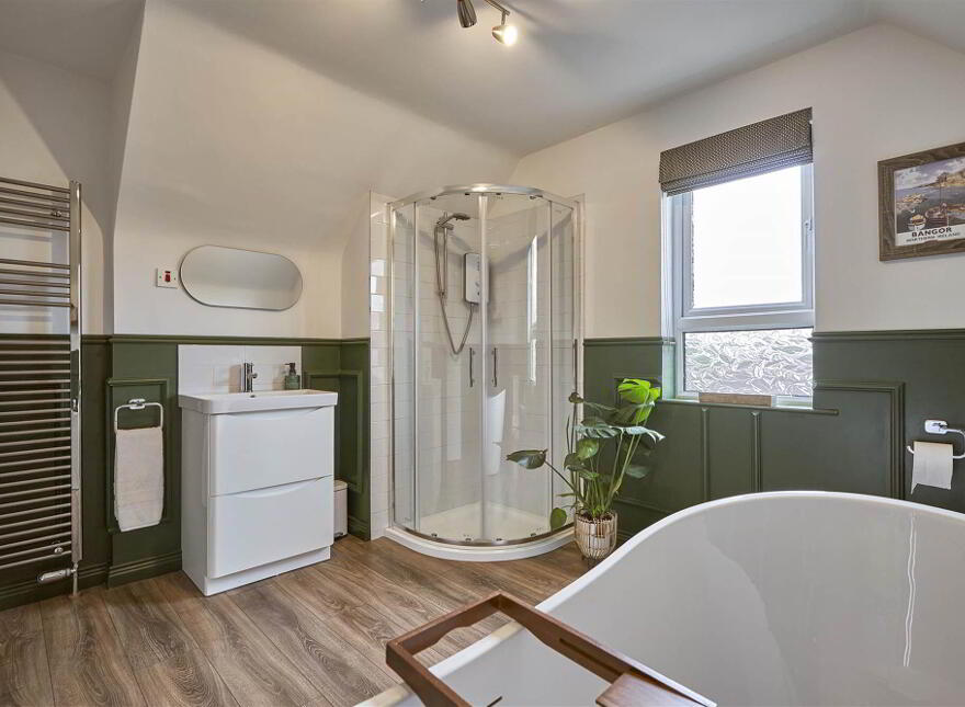 3 Innisfayle Crescent, Bangor, BT19 1DT