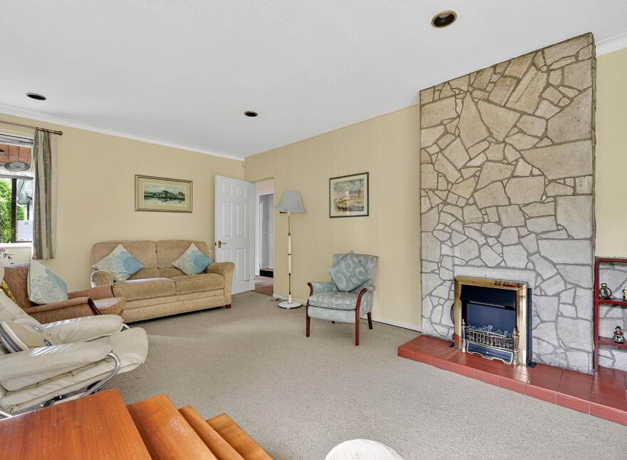 1 Croft Gardens, Holywood, BT18 0PD