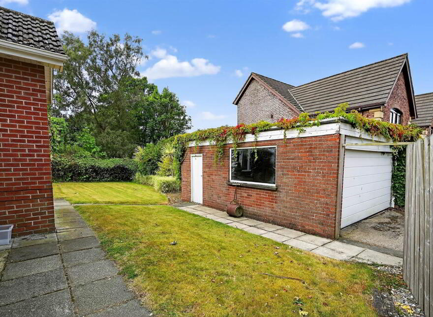 1 Croft Gardens, Holywood, BT18 0PD