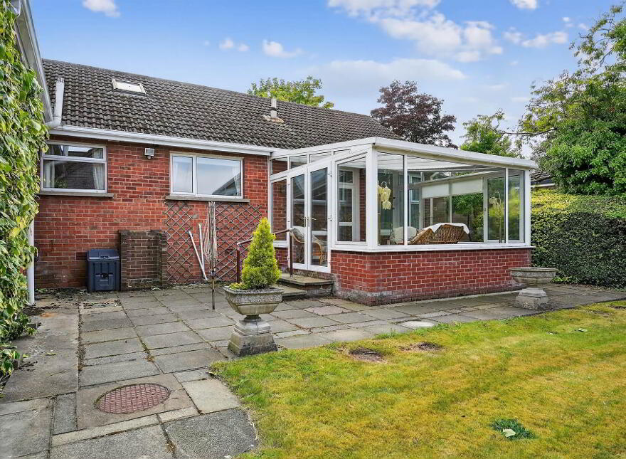 1 Croft Gardens, Holywood, BT18 0PD
