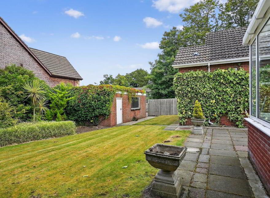1 Croft Gardens, Holywood, BT18 0PD