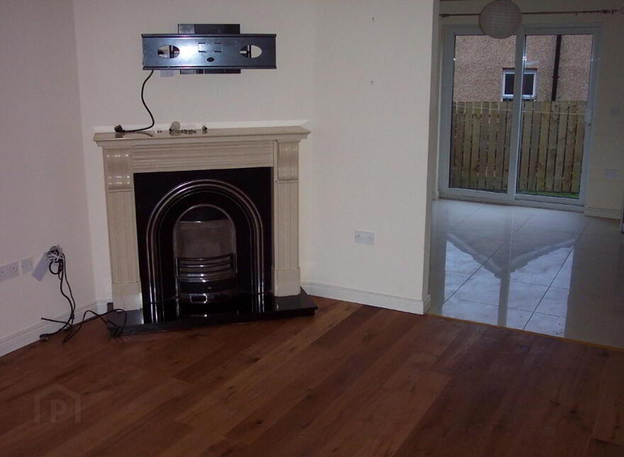 6 Wallace Court, Dromore, BT25 1TZ
