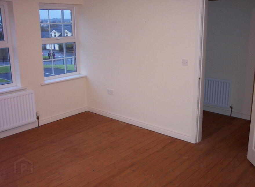 6 Wallace Court, Dromore, BT25 1TZ