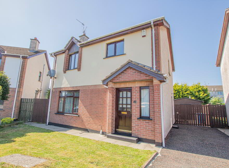 19 Hazelbrook, Magherafelt, BT45 6AJ photo