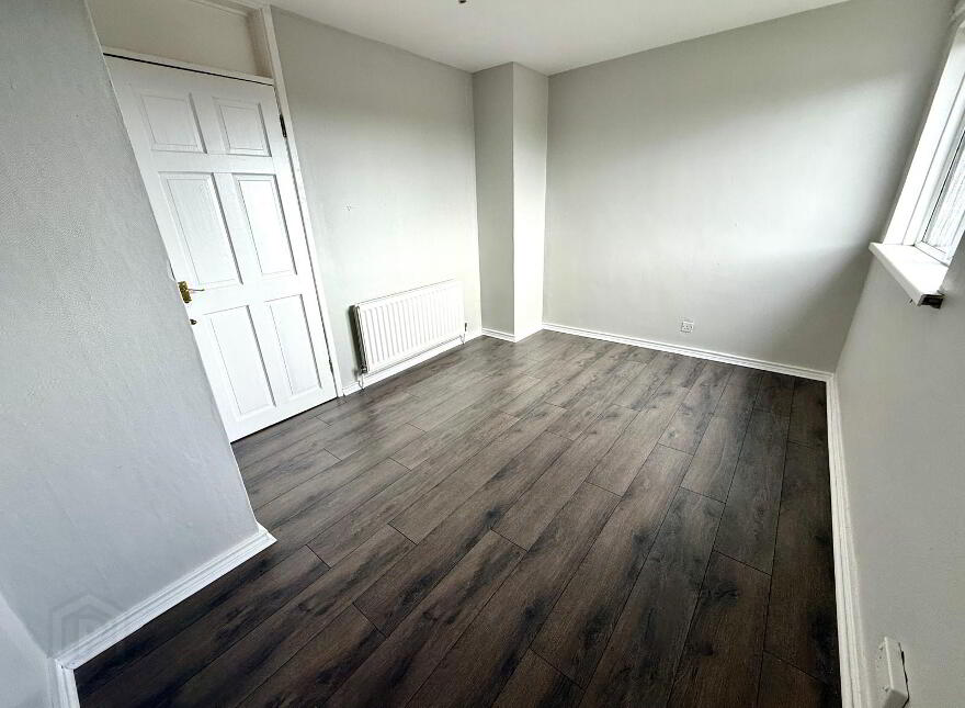76 Glenowen Park., Derry, BT48 0LQ