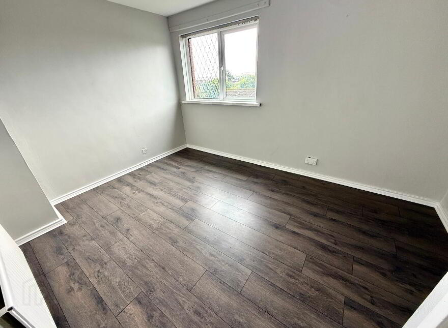 76 Glenowen Park., Derry, BT48 0LQ