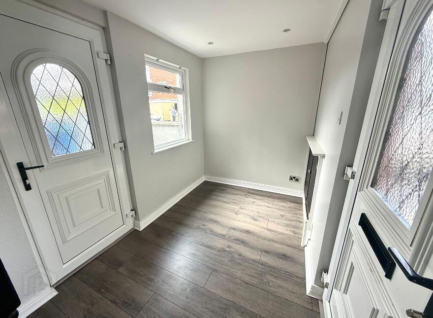 76 Glenowen Park., Derry, BT48 0LQ