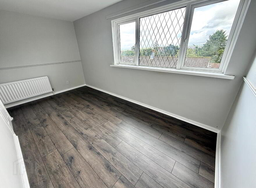 76 Glenowen Park., Derry, BT48 0LQ
