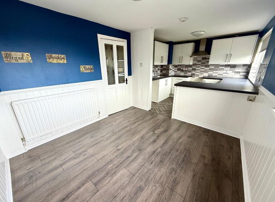 76 Glenowen Park., Derry, BT48 0LQ