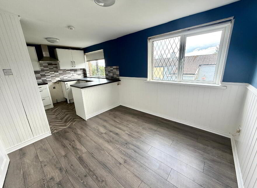 76 Glenowen Park., Derry, BT48 0LQ