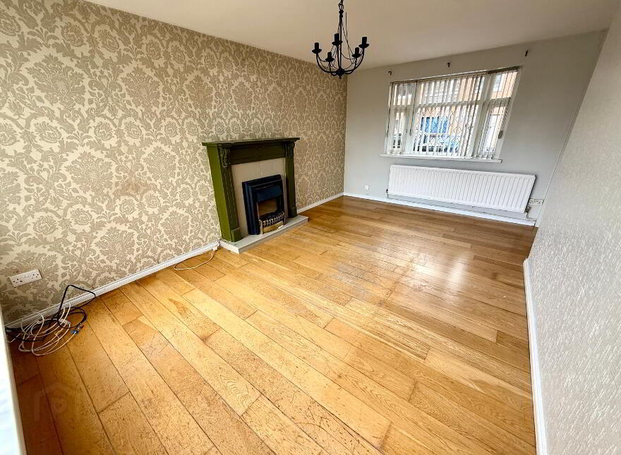 76 Glenowen Park., Derry, BT48 0LQ