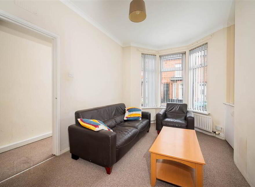15 Rochester Street, Belfast, BT6 8EU