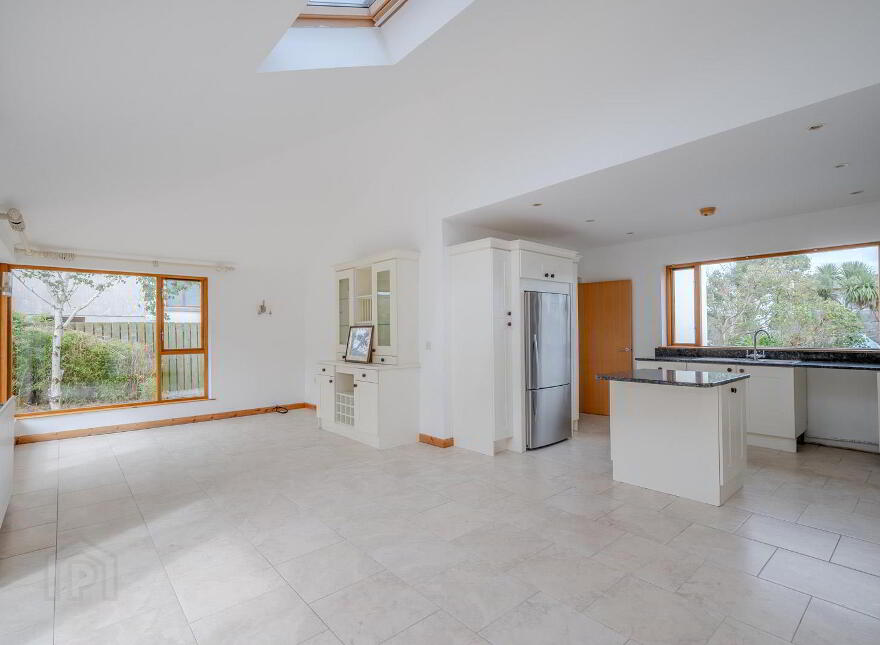 4 Cove View, Groomsport, Bangor, BT19 6HR