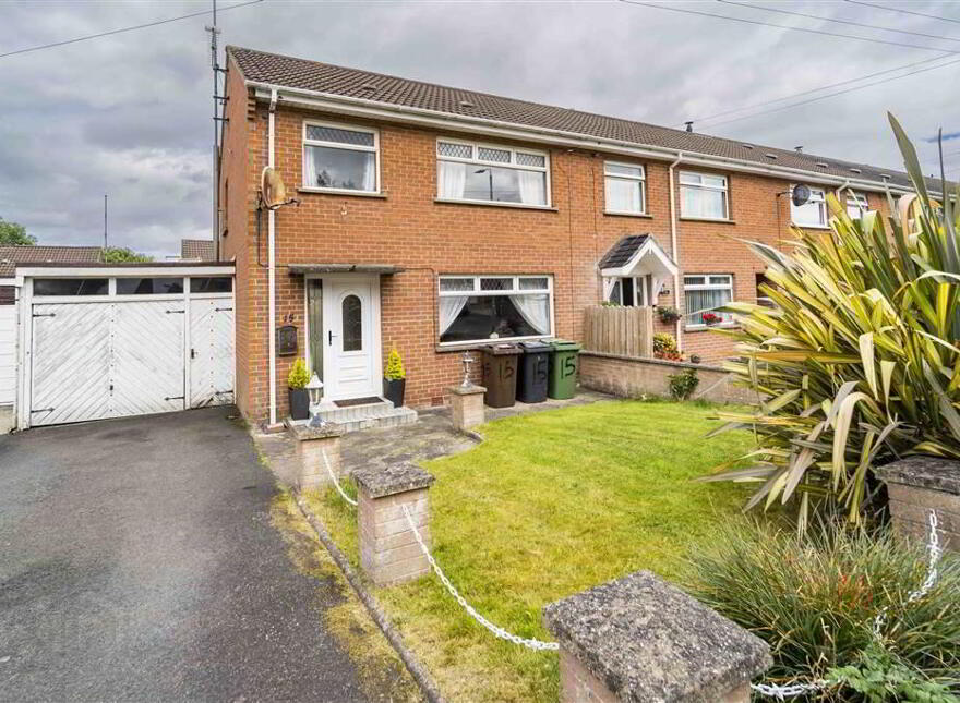 15 Kilwarlin Park, Royal Hillsborough, BT26 6BA photo