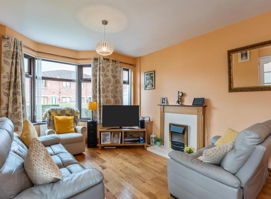 8 Mooreland Park, Andersonstown, Belfast, BT11 9AZ