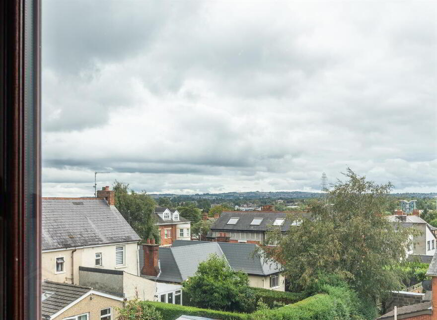 8 Mooreland Park, Andersonstown, Belfast, BT11 9AZ