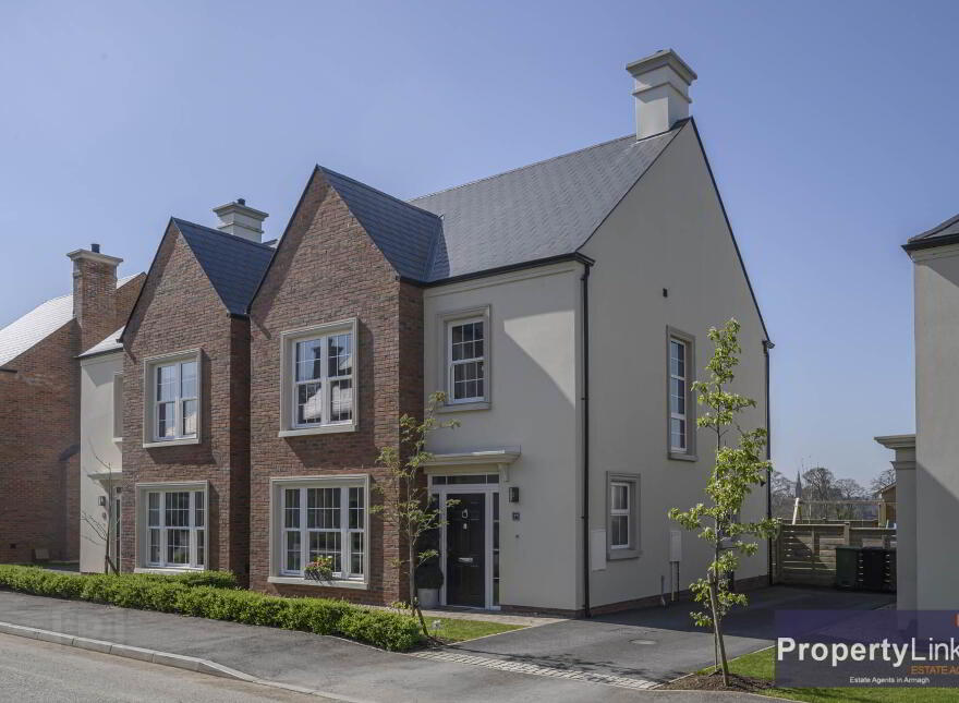 27 Deanery Drive, Armagh, BT61 7AN photo