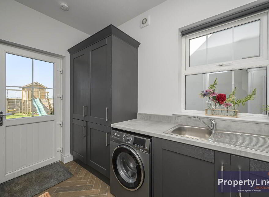 27 Deanery Drive, Armagh, BT61 7AN