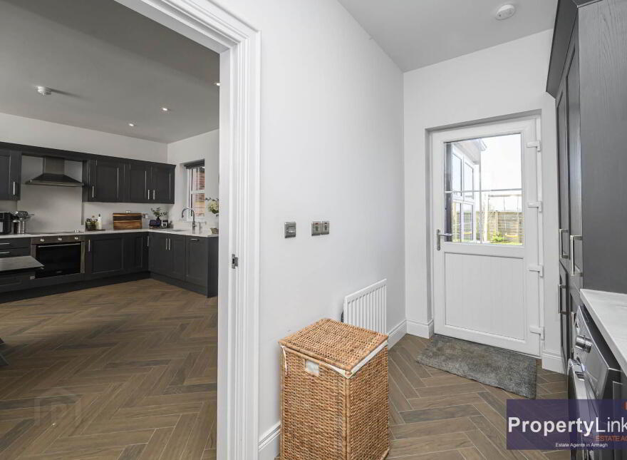 27 Deanery Drive, Armagh, BT61 7AN