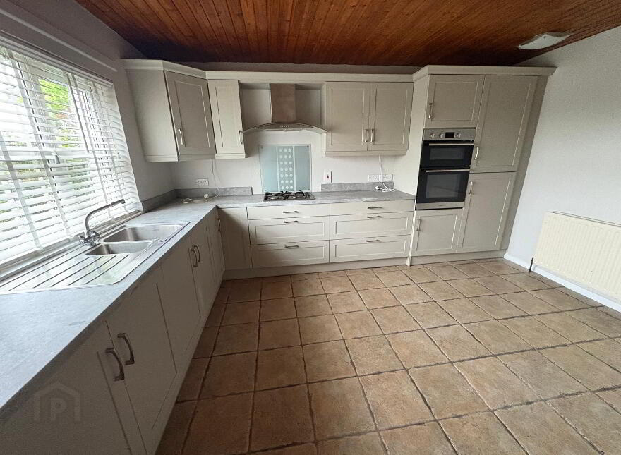 10 Hillcresct, Nancy's Lane, Strabane, BT82 8LB