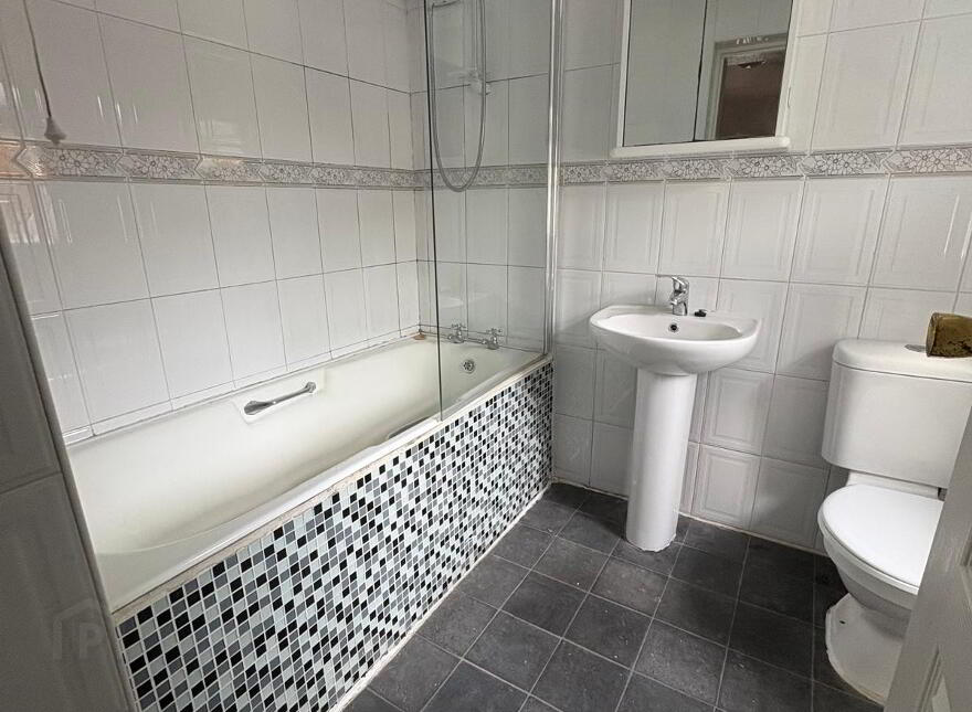 10 Hillcresct, Nancy's Lane, Strabane, BT82 8LB