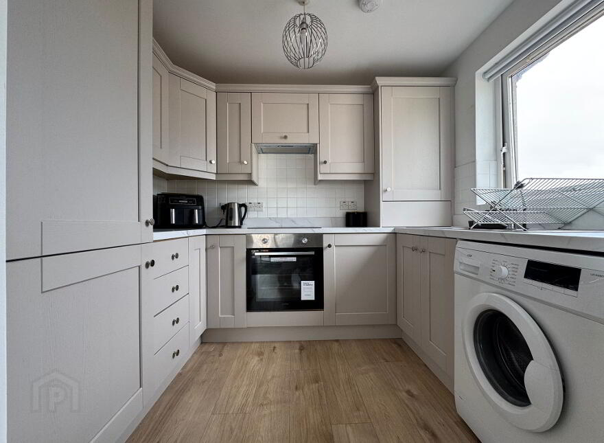 Apt 4 Taylors Manor, Carrickfergus, BT38 7HU