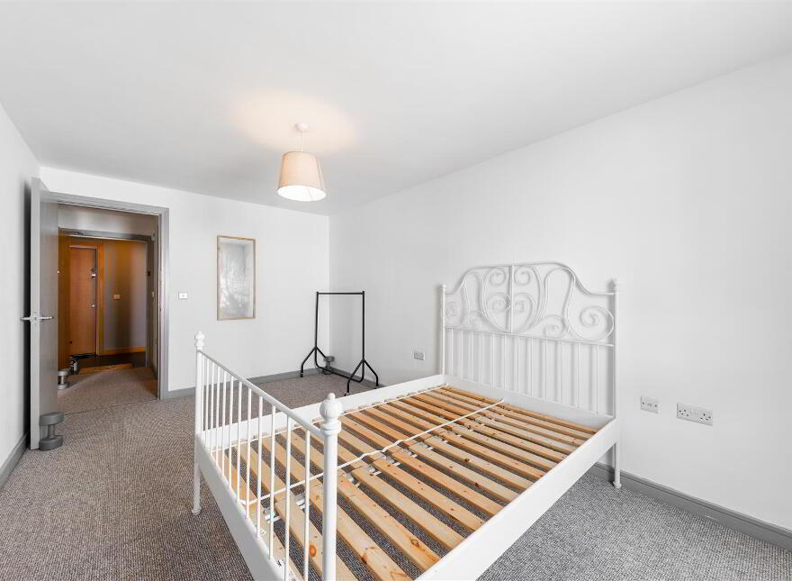 2 Park View, Dunmurry, Belfast, BT17 9RD