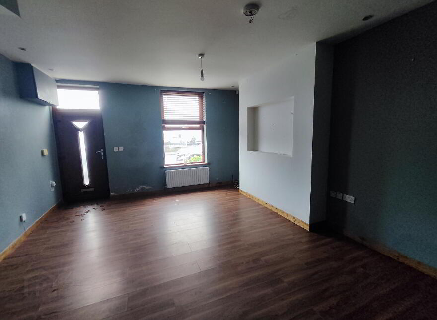 16 Ballycastle Road, Coleraine, BT52 2DY