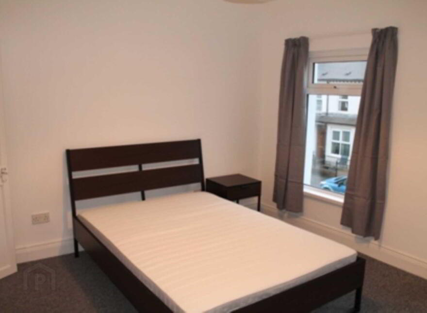 18 Portallo Street, Woodstock Road, Belfast, BT6 9BE