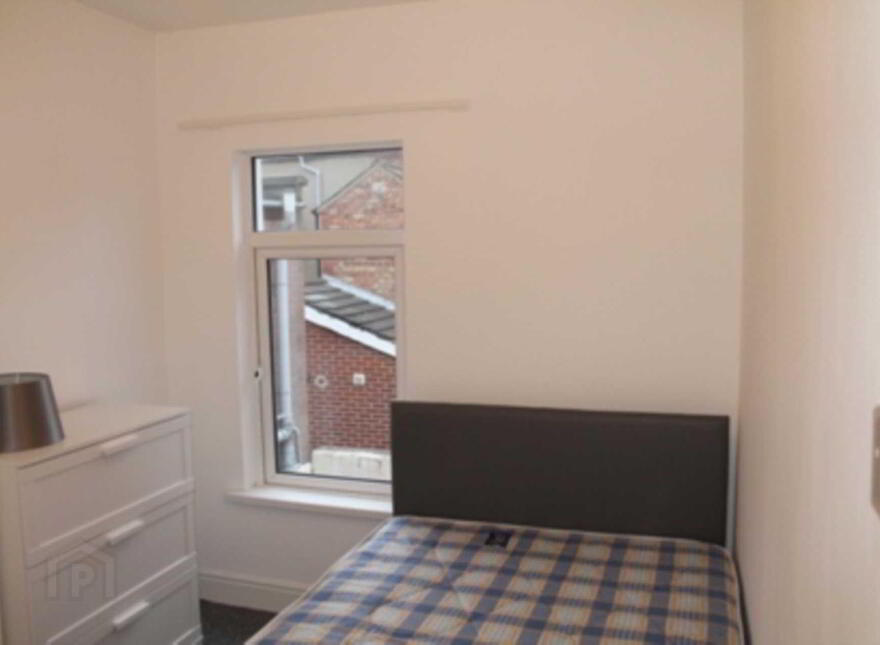 18 Portallo Street, Woodstock Road, Belfast, BT6 9BE
