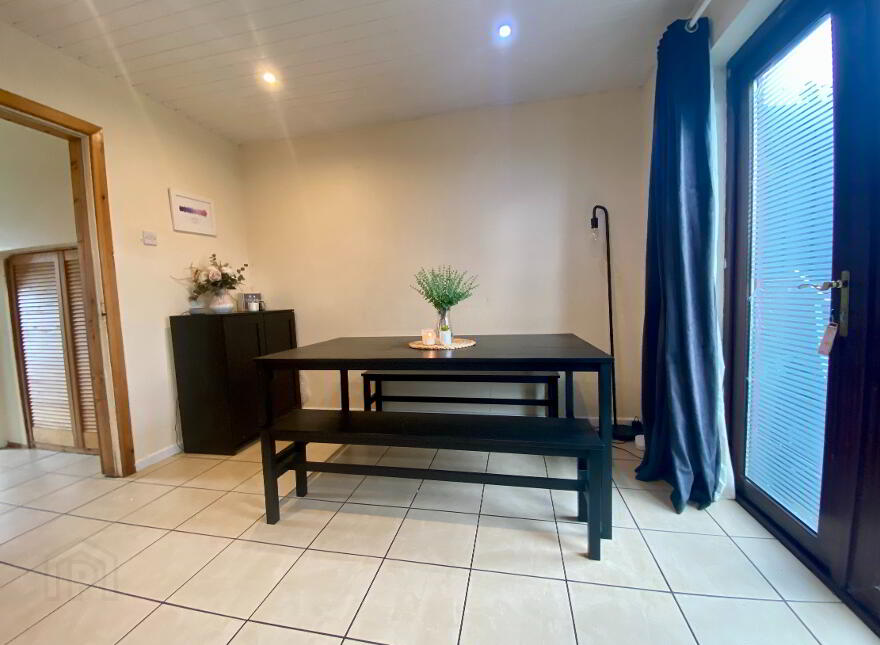 29 Chichester Square, Carrickfergus, BT38 8JU