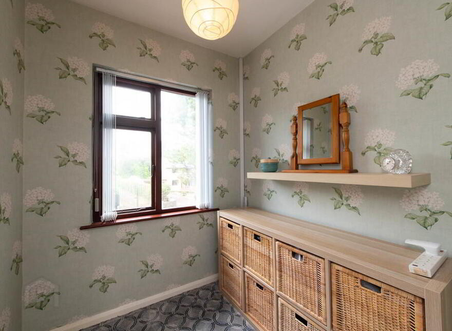 16 Jordanstown Road, Jordanstown, Newtownabbey, BT37 0QF