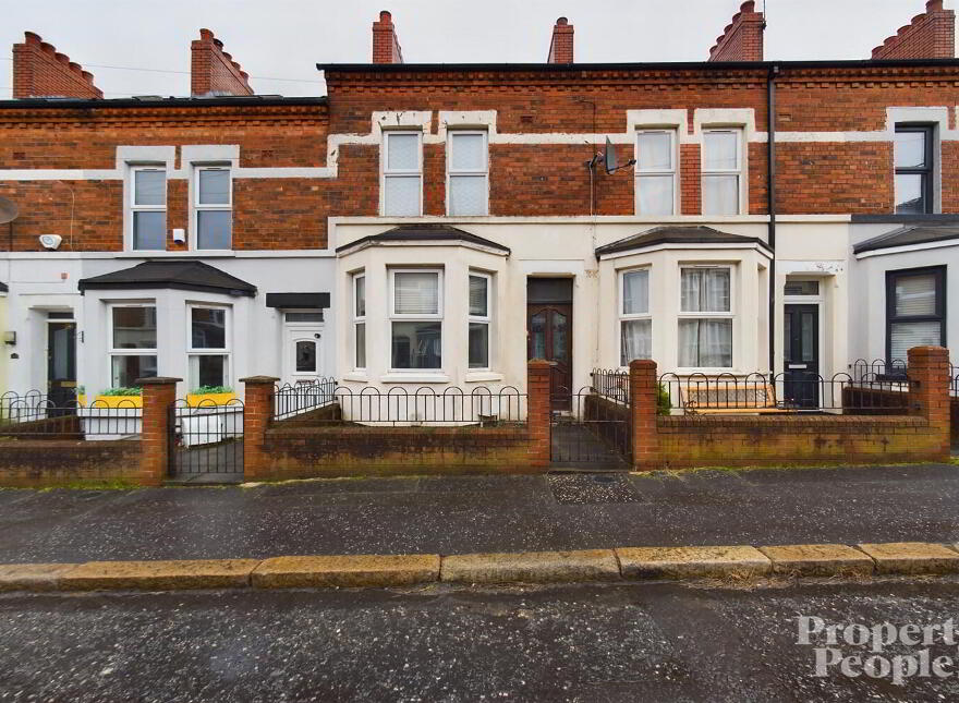 42 Cheviot Avenue, Belfast, BT4 3AH