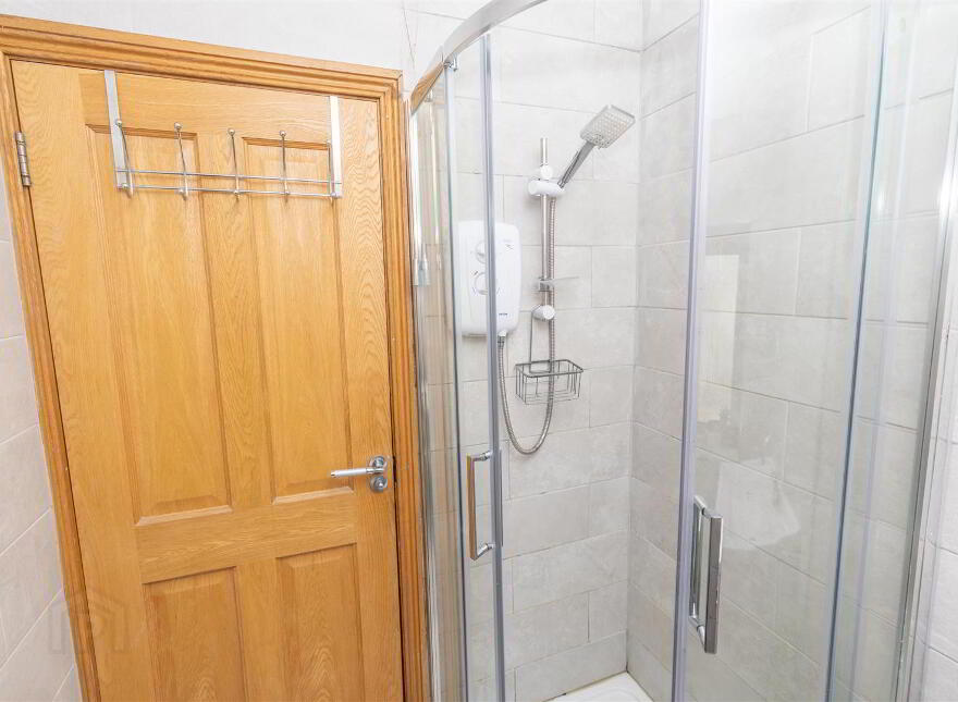 2 Great Georges Avenue, Warrenpoint, Newry, BT34 3HY