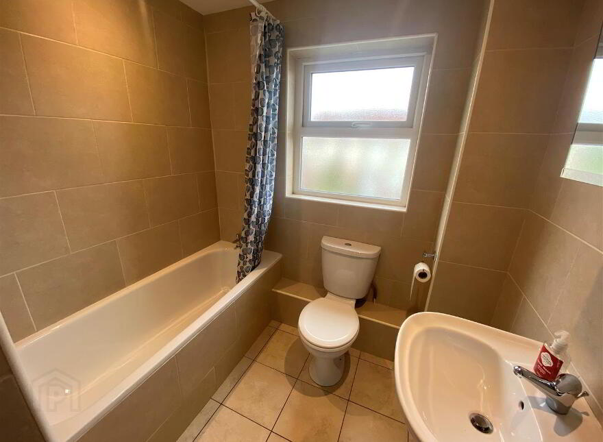 15 Rathgill Crescent, Bangor, BT19 7TJ