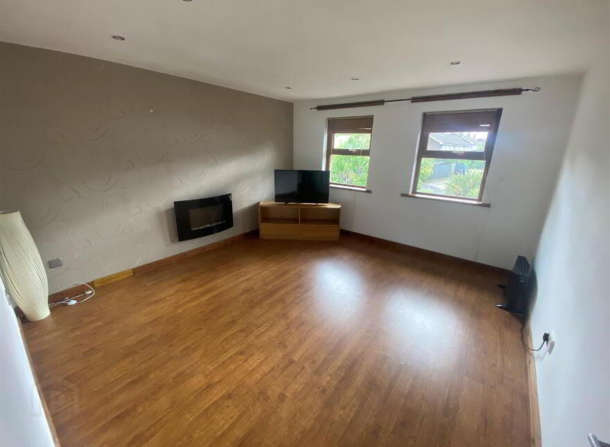 15 Rathgill Crescent, Bangor, BT19 7TJ