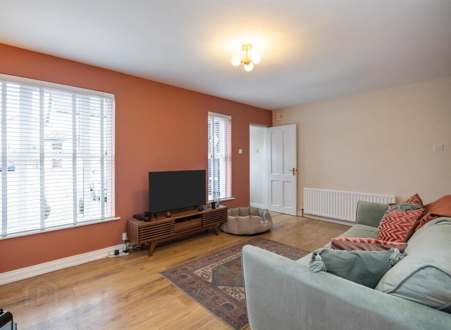 18 North Lodge Court, Carrickfergus, BT38 7TH