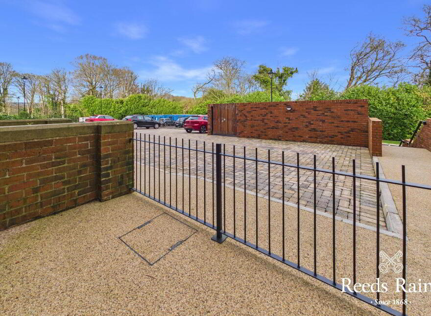 Apartment 1 6 Lady Ishbel Boulevard, Belfast, BT8 8SJ