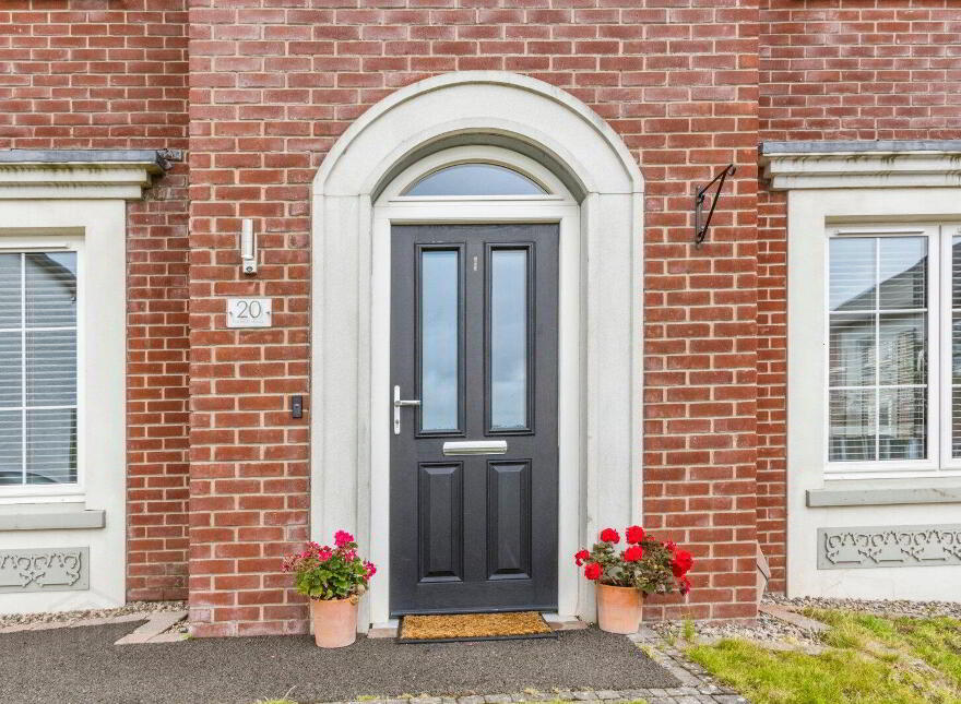 20 Fairfields Manor, Lisburn, BT28 3WA
