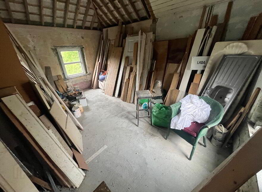 Lehinch Demesne, Hollymount, F12E006