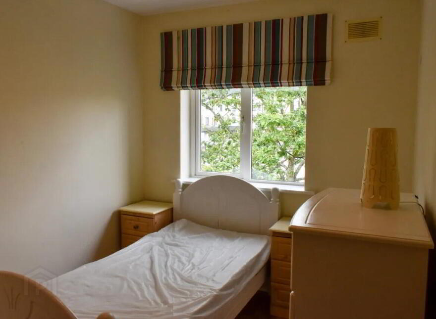 3 The Courtyard, Dunshaughlin, A85X254